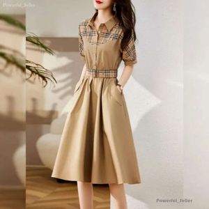 女性のためのエレガントな格子縞のシャツドレスデザイナーサマードレス半袖女性服3227