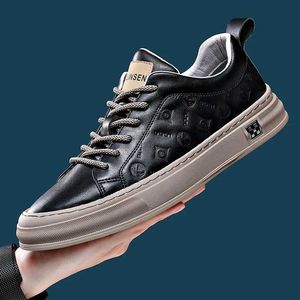 Sapatos sociais novos sapatos para homens moda couro genuíno sapatos casuais de luxo impressão plana sapatos de skate juventude legal rendas-up sneakersl2402