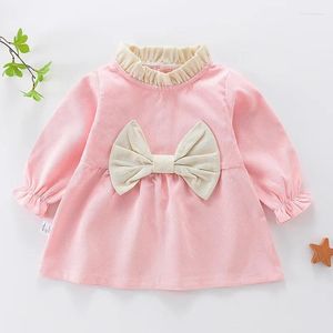 Girl Dresses Girl's Dress Autumn Long Sleeved Korean Round Neck Pleated Baby Fashionable Cute Bow Princess 1-4y kläder