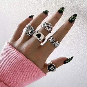 Klusterringar punk gotisk poker ring set för kvinnor vintage spader ess silver färg pläterad retro strass charm biljard finger smycken