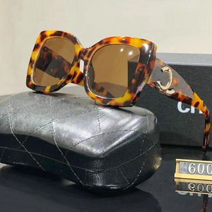 2024 Neue schöne Mode Eyewear Retro Sonnenbrille für Männer Frauen Outdoor Sports Brille UV400 ohne Box 6003