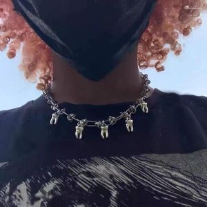 Pendant Necklaces Hyperbole Punk Rock Teeth Charms For Men Women Party Club Dancing Hip Hop Thorns Chains Choker Fashion Jewelry 2024