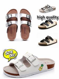 2024 Summer High Quality Patterned Straps Women Men Sports Sandals Outdoor Leather Slippers Hot Selling Beach Black Pink Brown Casual Shoes