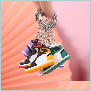 Schlüsselanhänger Lanyards Kreative Mini PVC Sneakers Schlüsselanhänger Für Männer Frauen Gym Sportschuhe Schlüsselbund Handtasche Kette Basketball Schuh Schlüssel H Dheop