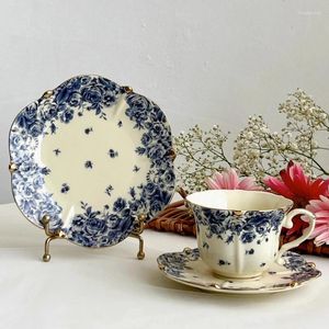 Canecas retro azul e branco porcelana xícara de café pires conjunto luz luxo requintado tarde caneca de chá placa de sobremesa cerâmica segura