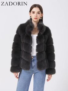 ZADORIN Abbigliamento invernale per donna Colletto alla coreana Splicing Manica lunga Cappotto in pelliccia sintetica Donna Nero Bianco Giacca soffice Cappotti in pelliccia sintetica 240202