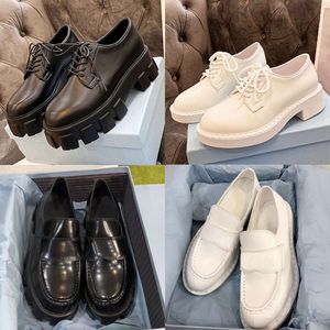 Platform Loafers Tasarımcı Elbise Ayakkabı Deri Kadınlar Konfor Üçgen Ayakkabı Klasik Mat Dış Mekan Eğitimleri EU35-46 Kutu 517