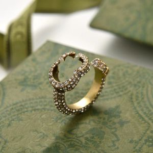Mode Iced Out Rings Designer Anelli Bague for Lady Women Party Wedding Lovers Gift Engagement SMycken