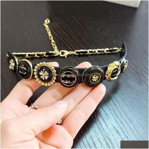 Chokers Designer Choker Brand Short Chain Designed For Women Neck Jewelry Retro Design Is Black Gold Necklace New Birthday Gift Drop D Dhhun