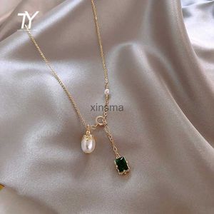 Chokers 2023 New Elegant Baroque Pearl Pendant Gold Colour Necklace For Womans Fashion Green Crystal Jewelry Sexy Girls Clavicle Chain YQ240201