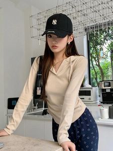 女性用Tシャツ秋の紫色のドローストリングパーカーニットシャツ女性長袖フェム韓国服グレーシャーリングスリムショートトップファッション