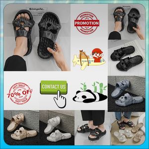 Designer Casual Platform Skeleton Head Funny One Word Drag Slippers Woman Light Weight Wear Resistant Breattable Leather Rubber Soft Sules Flat Summer