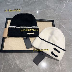 Beanie/Skull Caps Designer Cappello lavorato a maglia caldo per le donne Inverno Mens Beanie Cap antivento Cappelli casual 2 colori 2024 Womens Beanie Cap Designer Hat