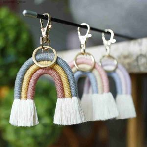 Keychains Lanyards Bohemia Rainbow Tassels Keychains Handmade Weaving Car Hanging Accessorie Key Holder for Women Bags Keyring Home Decoration Gift Q240201