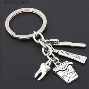 Keychains Lanyards 1pc Toothbrush floss Toothpaste Tooth Key Holder Dental Hygienist Keychains Decorative Backpack Pendant Keyring Q240201