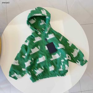 Luxury kids jackets green baby coat Size 100-150 Long sleeved boys girls Outerwear Hooded child Sunscreen clothing Jan20