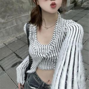 Kadın Sweaters İki parça femme çeken sıradan siyah beyaz şerit kazak kadınlar v yaka asılı boyun kazık ince üst