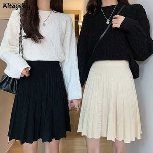 Kjolar stickade veckade kjolar kvinnor ovanför knä fast avslappnad höst all-match design college jupe femme koreansk stil hög midja elegant yq240201