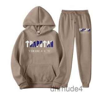 Мужские спортивные костюмы Trap Star Hoodie Зимняя модная куртка Дизайнерская толстовка Мужские повседневные брюки Беговые женские свитера Роскошная одежда KWLB NFZ4 UA4Q VCWC