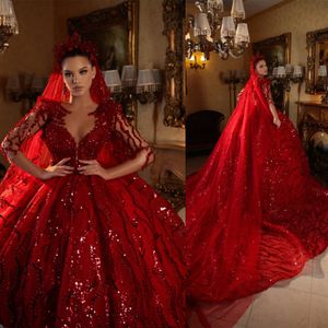 Prinsessan röd quinceanera klänning v hals lång ärm paljett bollklänning eleganta tyllklänningar med slöja