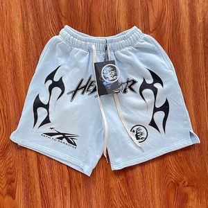 Hellstar Graphic Tee Hellstar Shorts مصمم ملابس أسود للرجال النساء المغسولات مغسولة الشارع غرافيتي حروف رقائق طباعة عتيقة فضفاضة السراويل السراويل 322