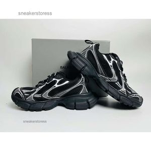 Tasarım 3xl Erkekler Blcg Triple S Track Sneaker Ayakkabı Paris 3xl 2024 Kadınlar Nesil Moda Spor ayakkabılarını Gösterme Tarzı Eski Balencaga Kirli Yıpranmış Effect Runner Shoe 95OW