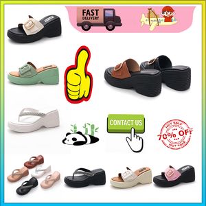 Designer Casual Platform High rise thick soled PVC slippers man Woman Light weight wear resistant Leather rubber soft soles sandals Flat Summer Slipper