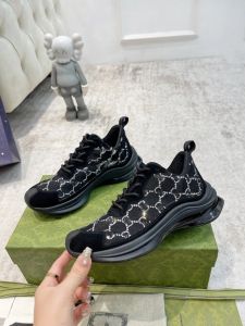 SS2024 Women's Run Crystal Sneaker Drill Daddy Shoes أكثر أحذية مصممة للأحذية غير الرسمية أحذية أحذية حظر الألوان الحجم 35-42