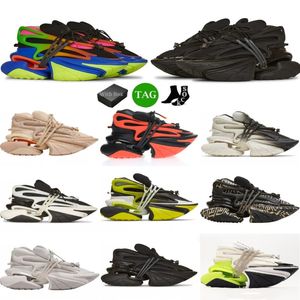 Unicórnio Low-Top Preto Branco Multicolor Bege Amarelo Branco Preto Gradiant Unicórnios bala amarela Metaverso absorver choque homens mulheres sapatos casuais