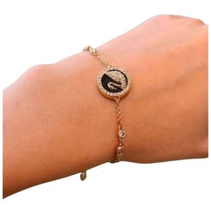 Swarovskis Bracelet Designer Women Original Quality Charm Bracelets Jewelry Shell Disc Swan Versatile Trend Bracelet Gifts