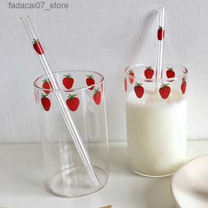 Muggar 300 ml Hög Borosilikat Nana Söt Strawberry Water Milk Drinking Glasses Cup med halmuppgradering Förtjockad version Gift Q240202