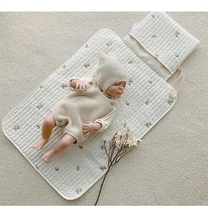 Foldable Baby Diaper Changing Mat for born Diaper Pad Cotton Waterproof Infant Urine Pad Reusable Pad Baby Items Bedding 240130