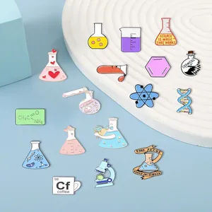 ブローチ化学分子モデルメタルエナメルブローチテストチューブビーカーバッジピントレンディな科学者学者ドレスバックパックジュエリーギフト