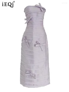 Sıradan elbiseler IEQJ Fransız şerit bandaj Kadınlar için Üç Boyutsal Yay Sarma Kalça 2024 Yüksek Bel Kolsuz Kadın Elbise 3WQ6785