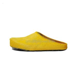 with Box Slippers with Cowhide Long Fur Fussbett Sandals Yellow Green Fashion Ourdoor Indoor Shoes Mens Trainers Beach Slippers Booties Casual Shoes Size35-45 920