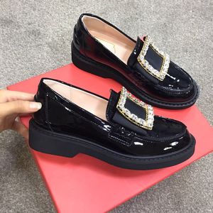 Mocassini con fibbia quadrata con strass di lusso Ballerine Designer Mary Jane in pelle verniciata da donna Scarpe casual con diamanti Mocassino con plateau con tacco basso Scarpa elegante in velluto