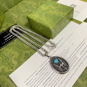 Halsband Womens Designer Jewelry Fashion Eagel Pendant Halsbandkedja för kvinnor Klassiska varumärkesbrev Lyxiga silverkedjetillbehör med ruta -6