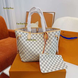 Kvällspåsar Kvällspåsar 2023Designer Luxury Shopping Bag 2st Set Handväska med plånboksläder mode Nya kvinnors lyxhandväskor 2024