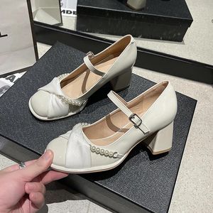 Sukienka buty 2024 Spring Spring Women's High Obcass Fashion Chunky Heel Ladies Casual Strin of Pearls Party White Mary Jane Leather