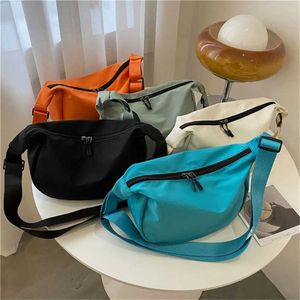 Sacos de noite nova bolsa mensageiro feminina na moda versão coreana grande capacidade saco mensageiro casual luz oxford pano simples saco de bolinho