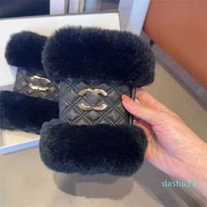 2024 Designers Fingerless Leather Gloves Classic Women's Gloves Brand Accessories Höst och vinterflickor Presenttillbehör Logotyp med låda med låda