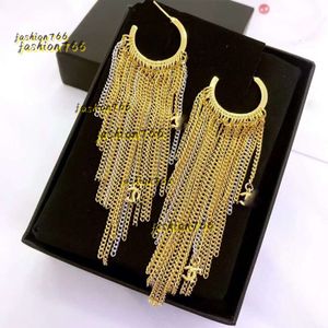 C Long Tassel Letras Brincos Retro Ouro Simples Designer Elegante OL Meninas Mulheres Brinco Brincos Anéis de Orelha Jóias com Embalagem de Marca