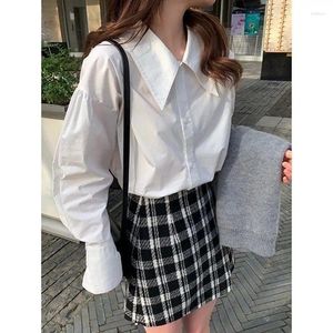 Blusas femininas Deeptown Mulheres Branco Estilo Japonês Kawaii Puff Manga Tops Elegante Bonito Preto Camisas Escolares Doce Coreano Look Preppy