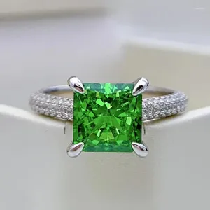 Anelli a grappolo S925 Argento classico verde 8 Anello con diamanti ad alto tenore di carbonio Set a mano Semplice 925 da donna all'ingrosso