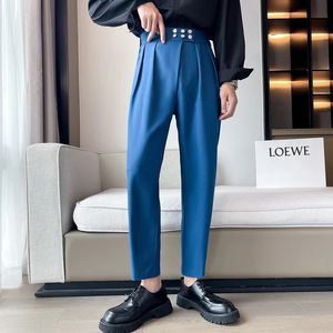 Niebieskie czarne białe garnitury Mężczyźni Slim Moda Social Mens Dress Pants Koreańskie luźne spodni Męskie Office Formalne spodnie 240118