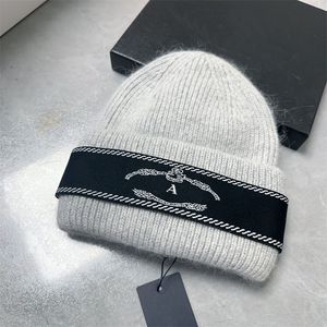 Moda Beanies Mektup Örme Şapka Unisex Erkek Kadın Kafatası Kapa Tasarımcısı Beanie Yüksek Kaliteli Kaşmir Kış Sokağı Modeli Şapkalar
