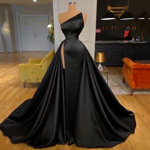Lüks siyah balo doğum günü elbisesi 2024 Straplez Siyah Elmas Kristal Satin Boncuklu Denizkızı Pageant Akşam Resmi Gowns Robe De Soiree