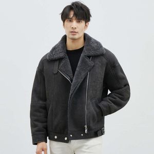 Giacca da moto originale da uomo in vera pelle ecologica Merino e pelliccia integrata Cappotto autunno/inverno firmato Lamb Grass Y0J3