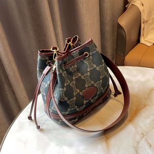 French and able Underarm Small for Women's New Autumn/winter Printed Bucket High End Shoulder Bag 2024 78% Off Store wholesale