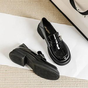 Dress Shoes Spring 2024 British Style Thick Soled Women's Heel Loafers Round Patent Leather